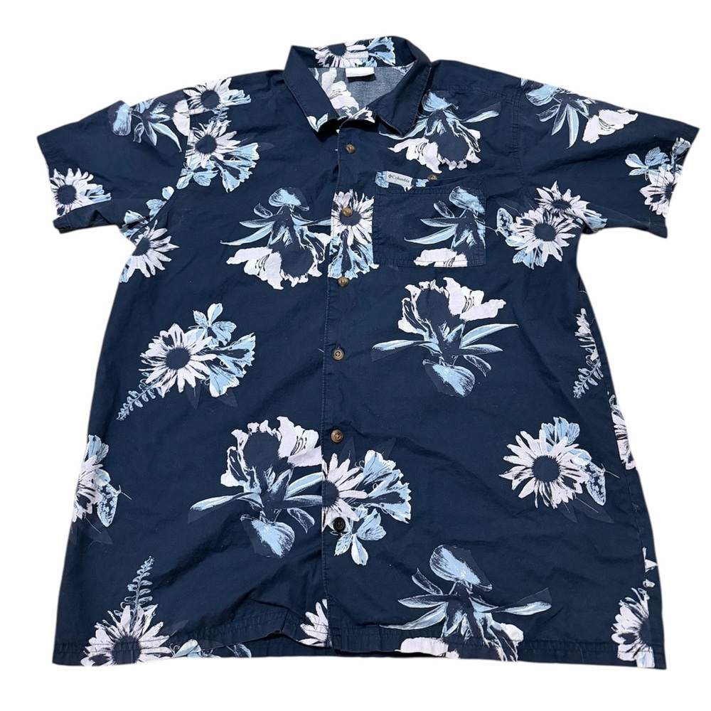Columbia Men’s Large Floral Pattern Relaxed Fit Blue Whit Button Down Shirt